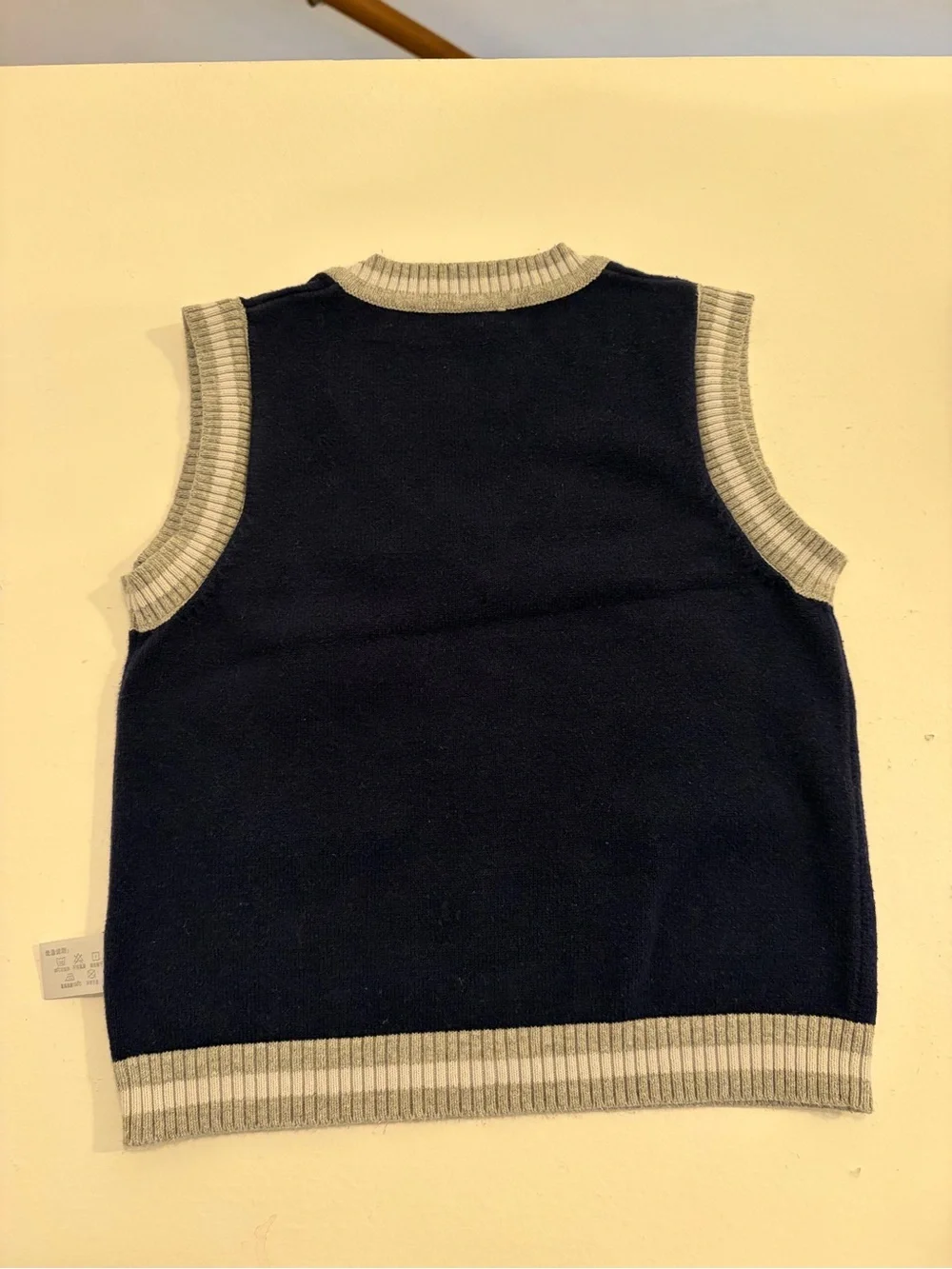 Vintage navy knit